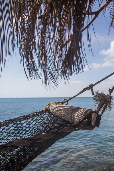 Vista de la hamaca en la playa —  Fotos de Stock