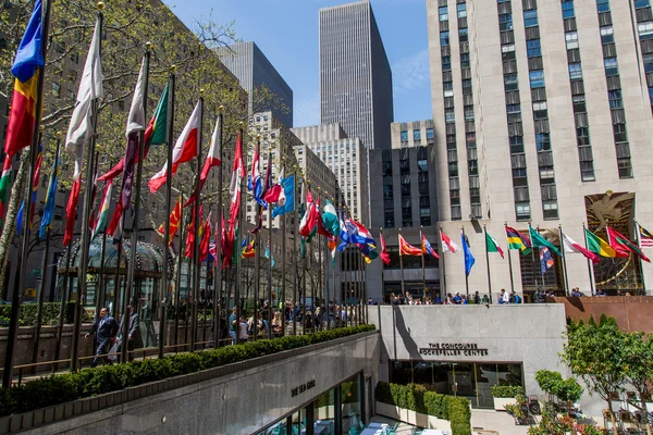 Vista de los asta de la bandera en Nueva York — Foto de Stock