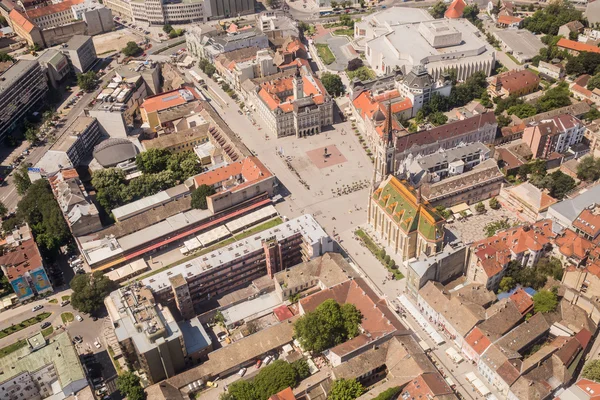 Novi sad'ın panoramik manzarasını — Stok fotoğraf