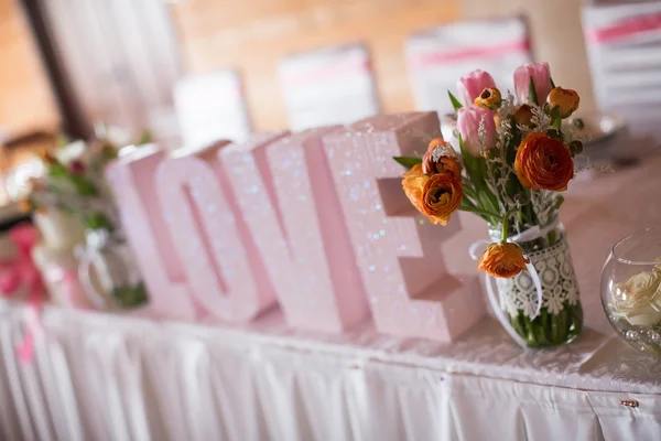 Virágos esküvői dekoráció — Stock Fotó