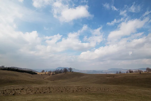 Scena rurale su una montagna — Foto Stock