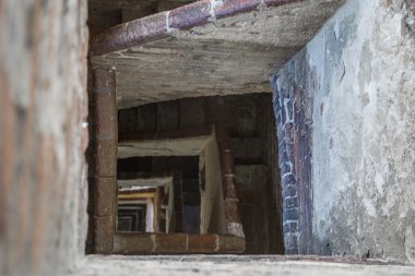 Eski kule iç