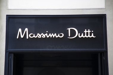 Massimo dutti Dükkanı