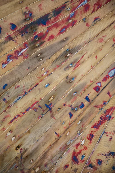 페인트와 나무 책상 — 스톡 사진