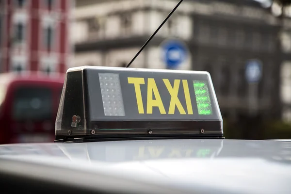 Taxi znak zbliżenie — Zdjęcie stockowe