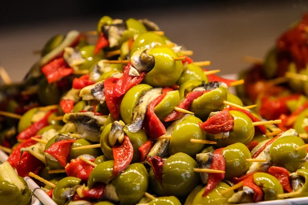Čerstvý olivový salát — Stock fotografie