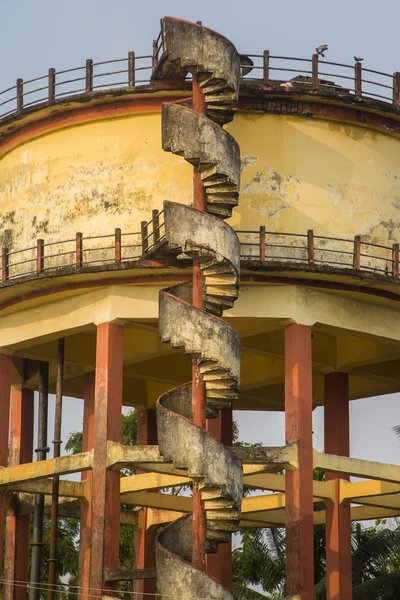 Velha escada em espiral — Fotografia de Stock