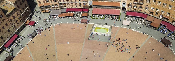 Piazza del Campo itt: Siena — Stock Fotó