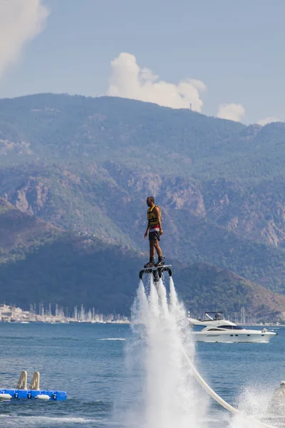 Unidentified man on flyboard at Marmaris — Stock Photo, Image