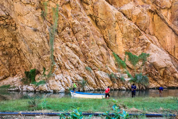 Wadi Shab en Omán —  Fotos de Stock