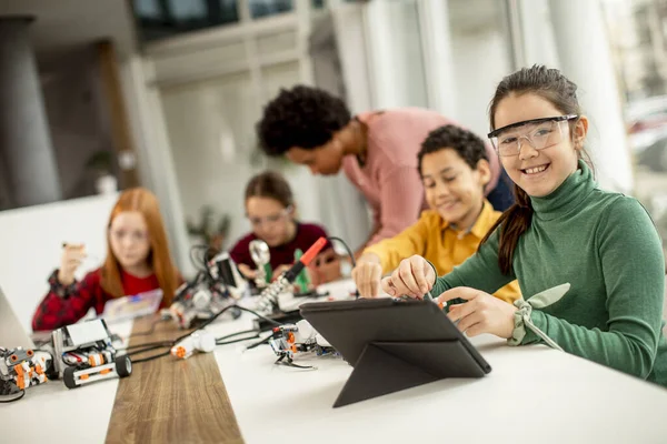 Group Happy Kids African American Female Science Teacher Laptop Programming — Stock Photo, Image