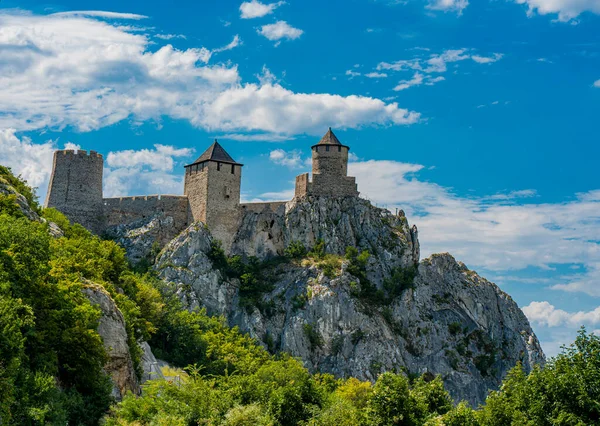 Widok Średniowieczną Twierdzę Golubac Serbii — Zdjęcie stockowe