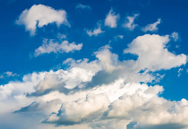 Вид Белые Облака Голубом Небе — стоковое фото