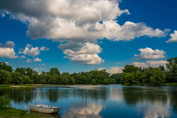 Widok Plażę Nad Jeziorem Sodros Nad Dunajem Novi Sad Serbia — Zdjęcie stockowe