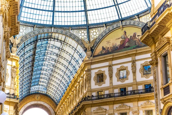 イタリア ミラノのギャラリー ヴィットリオ エマヌエーレ2世の詳細 — ストック写真