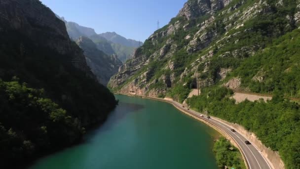 Vista aérea do vale do rio Neretva na Bósnia-Herzegovina — Vídeo de Stock