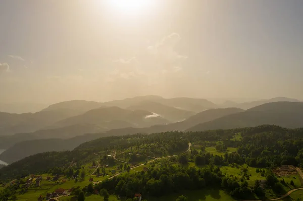 Sırbistan Daki Tara Dağı Ndan Zaovine Gölü Nün Hava Manzarası — Stok fotoğraf