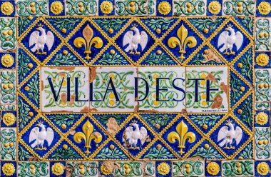 TIVOLI, İtalya - 23 Eylül 2018: Tivoli, İtalya 'da Villa d' Este iç mimarisi. Tivoli 'deki bu 16. yüzyıl villası UNESCO' nun dünya mirası listesinde yer alıyor..