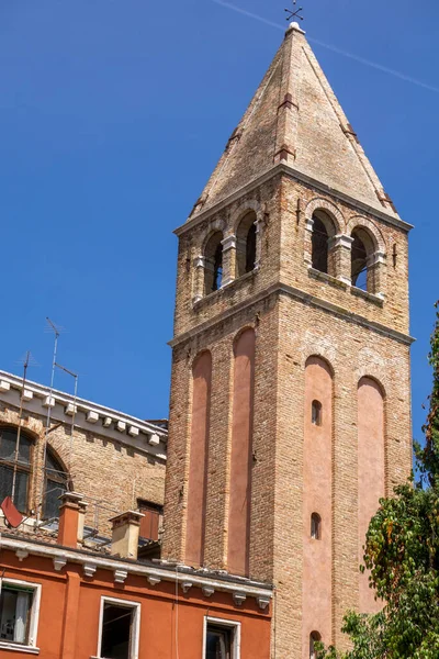 Visa Klocktornet Kyrkan San Vidal Venedig Italien — Stockfoto