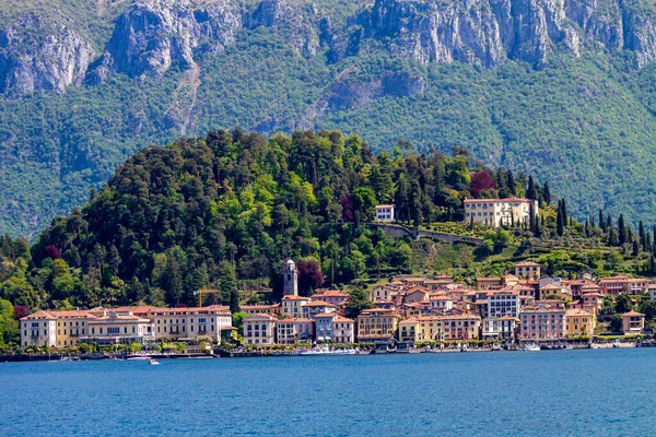 贝拉吉奥 意大利 2017年4月23日 意大利科莫湖上的贝拉吉奥镇 它以其鹅卵石小巷和典雅的别墅而闻名 — 图库照片