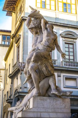 1865 yılında Loggia dei Lanzi Floransa, İtalya Pio Fedi tarafından yapılan Polyxena heykel tecavüz