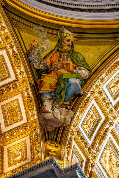 Vaticano Settembre 2018 Pittura Soffitti Della Cattedrale San Pietro Vaticano — Foto Stock