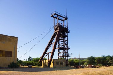 Eski kömür madeninin detayları.