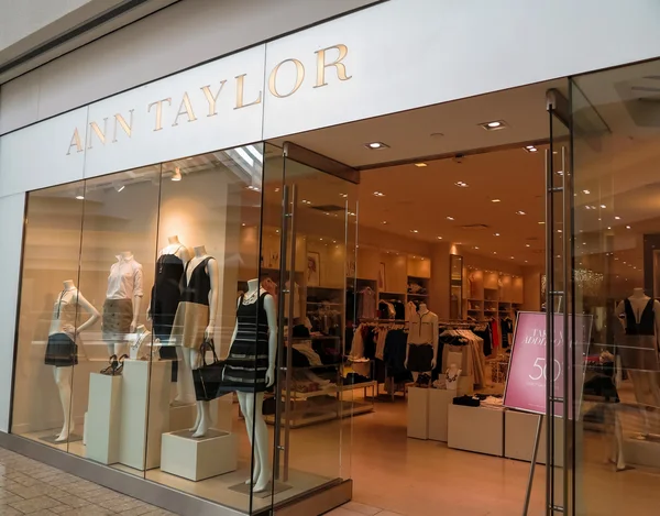 Ann Taylor store — Stock Photo, Image