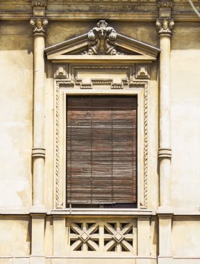 eski Sicilyalı penceresi