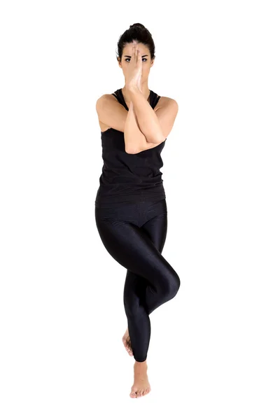 Mujer bastante joven entrenando yoga —  Fotos de Stock