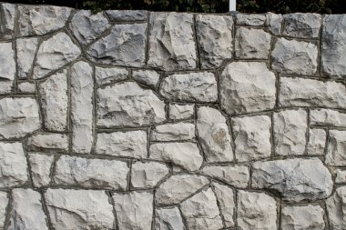 Taş duvar