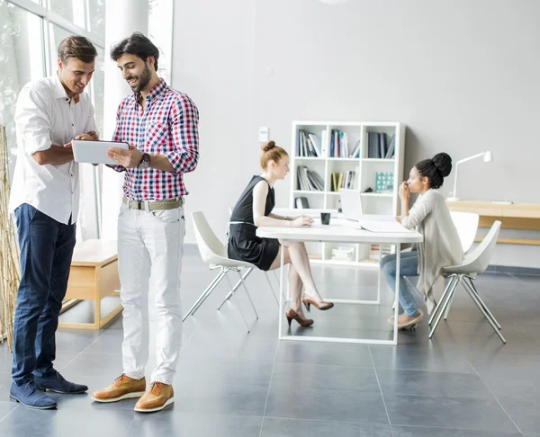 Young people in the office — Stock Photo, Image