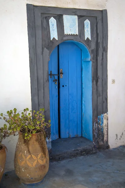 Starý marocký dveře z Agadir — Stock fotografie