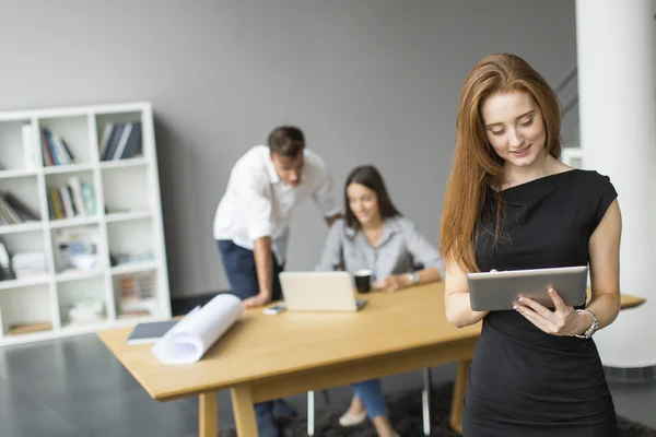 Young people in the office — Stock Photo, Image