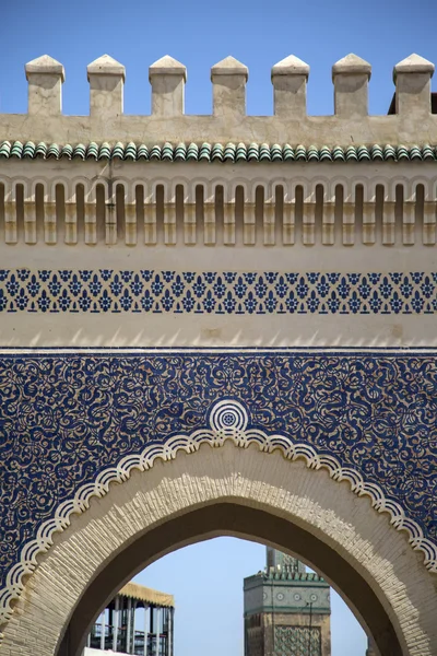 Portão Bab Bou Jeloud (Portão Azul) em Fez, Marrocos — Fotografia de Stock