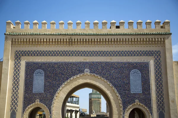 Bab Bou Jeloud brána (Blue Gate) v Fez, Maroko — Stock fotografie