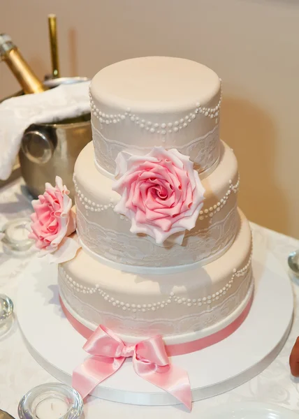 Bolo de casamento — Fotografia de Stock