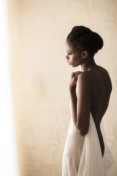 Jovem mulher bonita — Fotografia de Stock