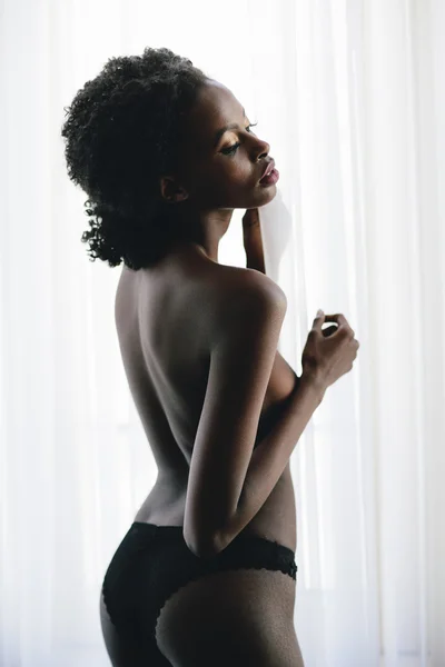 젊은 흑인 여성 — 스톡 사진