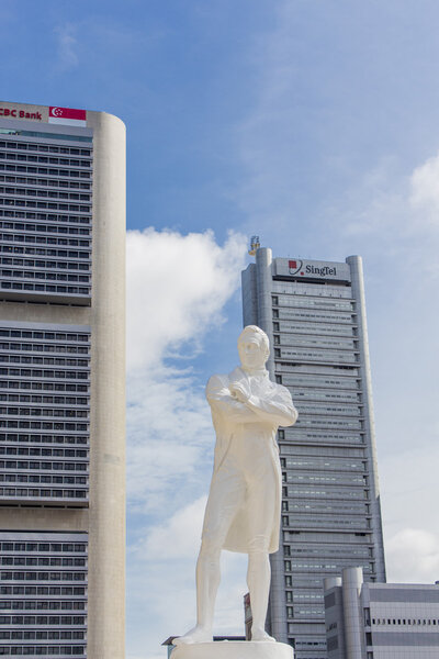 Stamford Raffles statue in Singapore