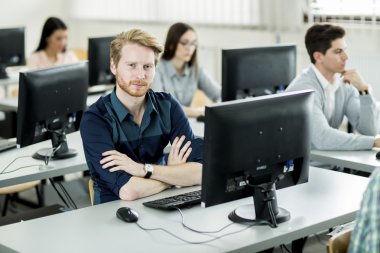 Öğrenciler sınıfta.