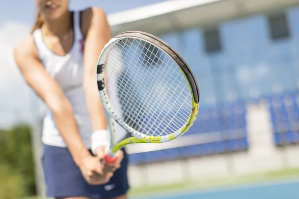 Žena hrající tenis — Stock fotografie