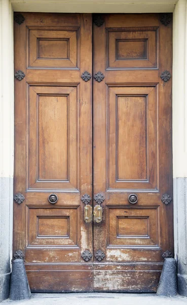 Porta velha tradicional — Fotografia de Stock