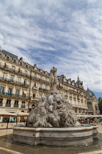 La fuente de las tres gracias en la Place de la Comedie —  Fotos de Stock