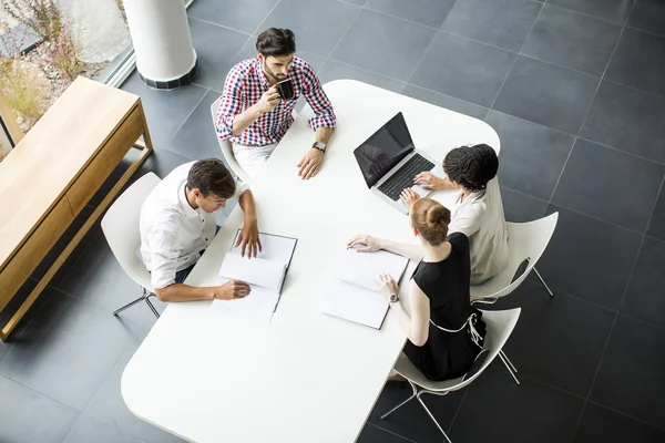 Young people in the office — Stock Photo, Image