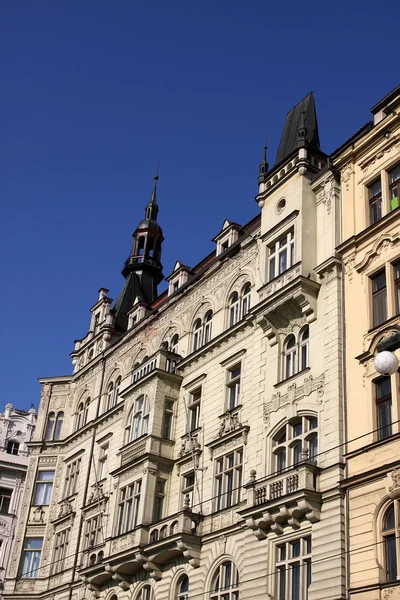 Schöne Fassade des Hauses — Stockfoto