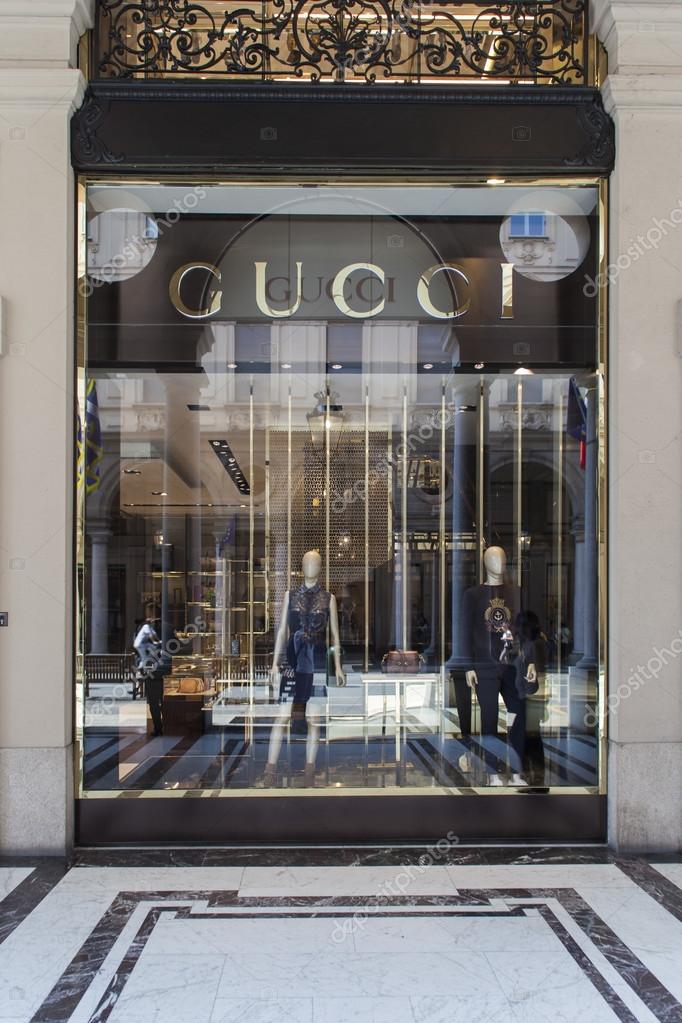 Forbavselse pebermynte Cater Gucci shop view – Stock Editorial Photo © boggy22 #84108792