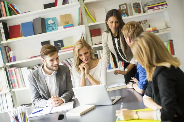 Young people in the office — Stock Photo, Image