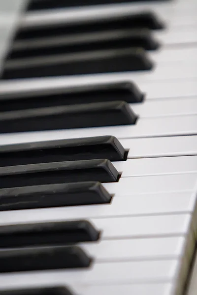 Teclado de piano fechar — Fotografia de Stock