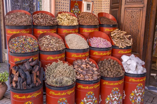 Alimentos en recipientes rojos — Foto de Stock